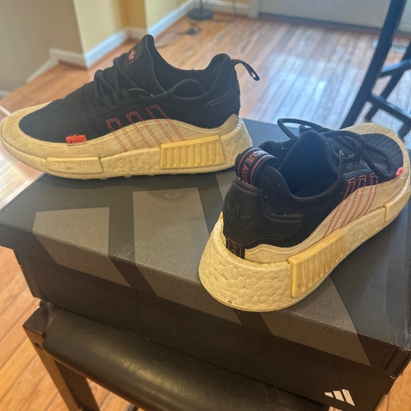 Adidas NMD - Picture 1 of 2